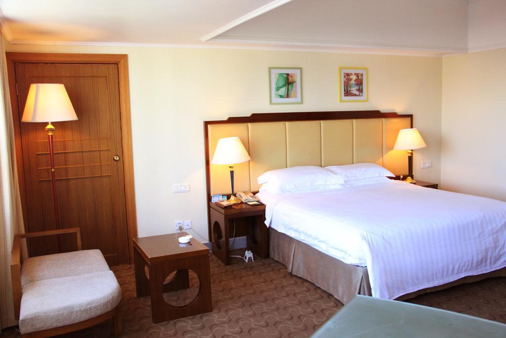 Pearl River Garden Hotel Sanya Room photo